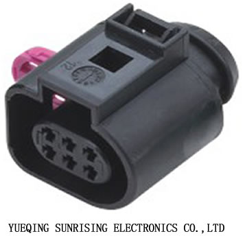  - auto connectors DJ7065B-1.5-21